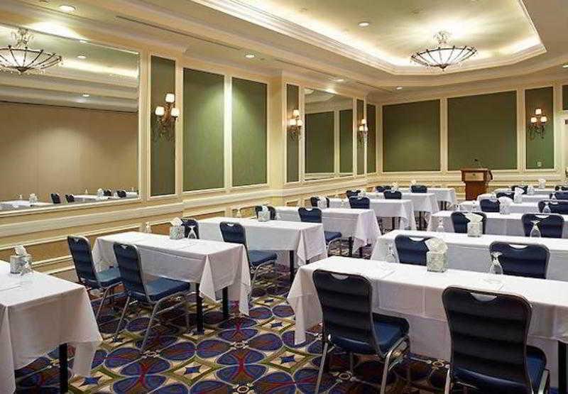 Renaissance Meadowlands Hotel