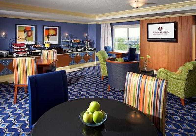 Hotel Renaissance Meadowlands 3*